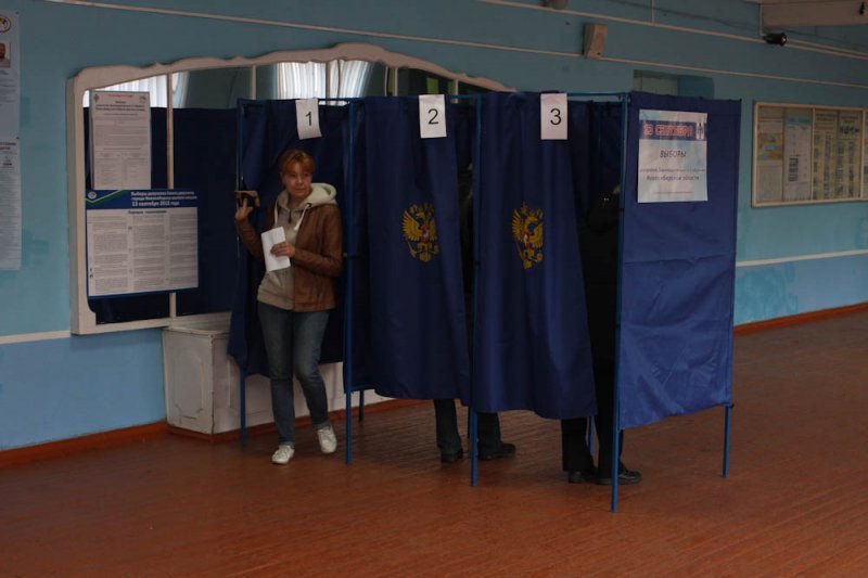 Выборы-2015: за пять минут до закрытия участка